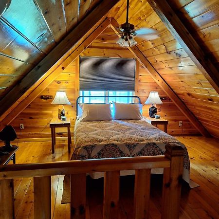 Neshannock Creekside Log Cabin Volant Экстерьер фото