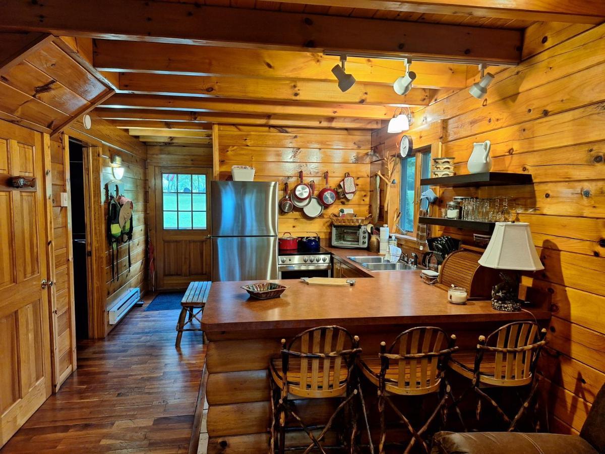 Neshannock Creekside Log Cabin Volant Экстерьер фото
