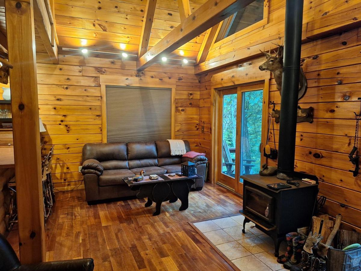Neshannock Creekside Log Cabin Volant Экстерьер фото
